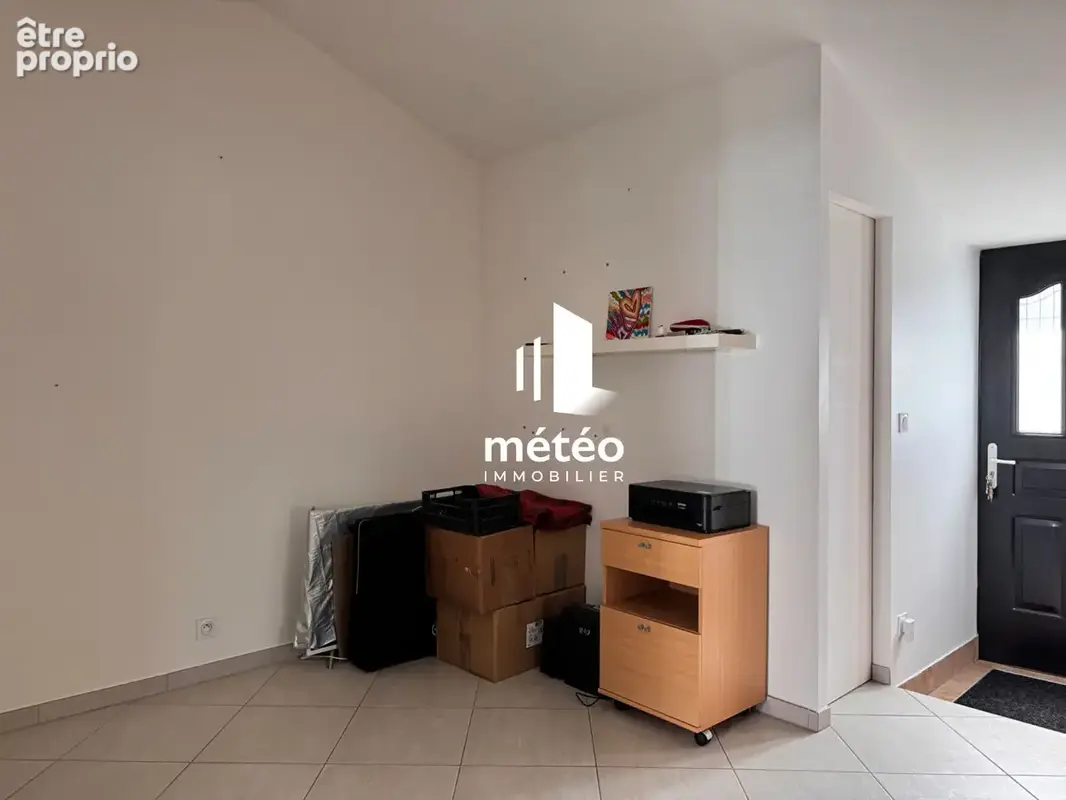Maison 4 pièces à vendre - 124 m² avec terrain de 802 m² aux Sables - photo 3