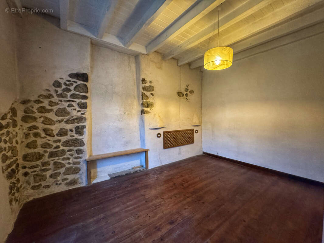 Maison mitoyenne en pierre à Urepel - photo 7