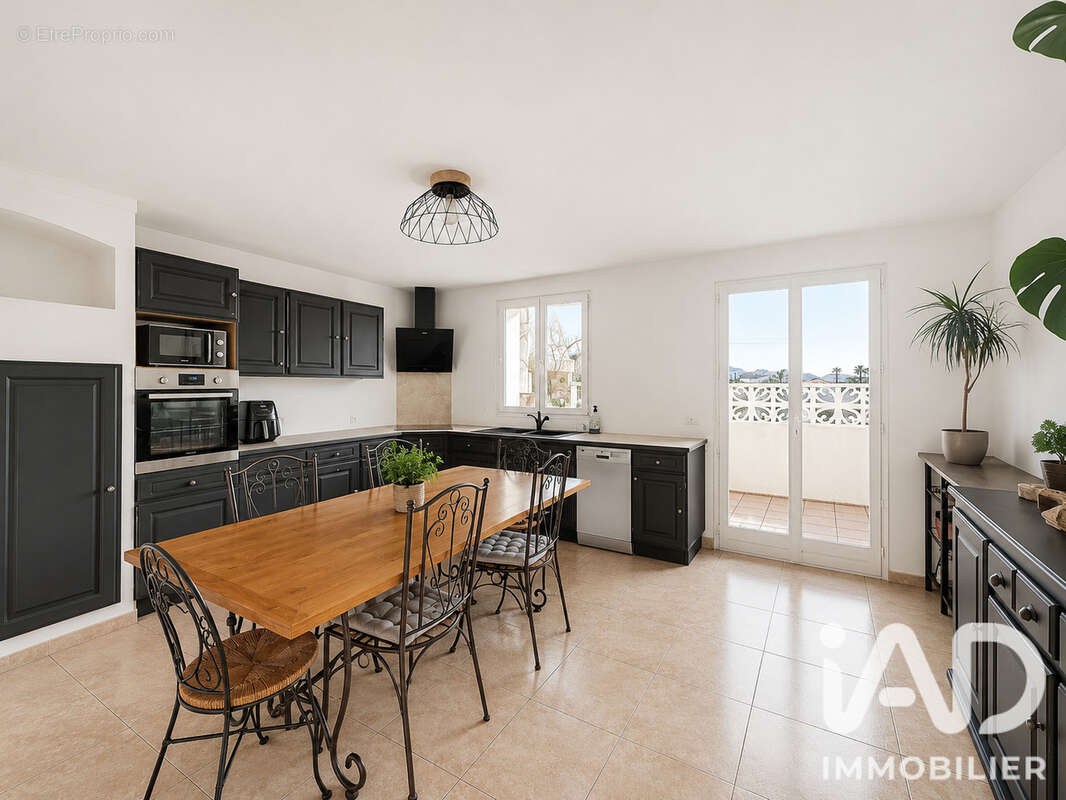 Photo 2 - Maison à ABEILHAN