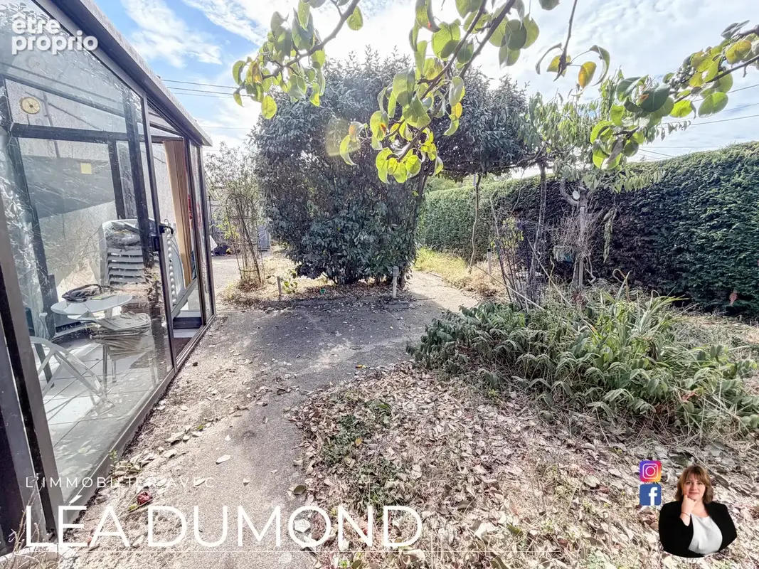 EXCLUSIVITÉ — Maison de plain-pied avec terrain - photo 5