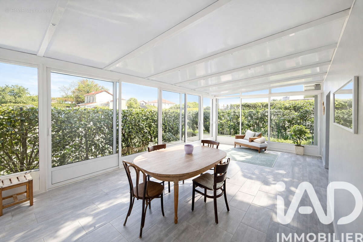 Photo 5 - Appartement à PIERREFITTE-SUR-SEINE