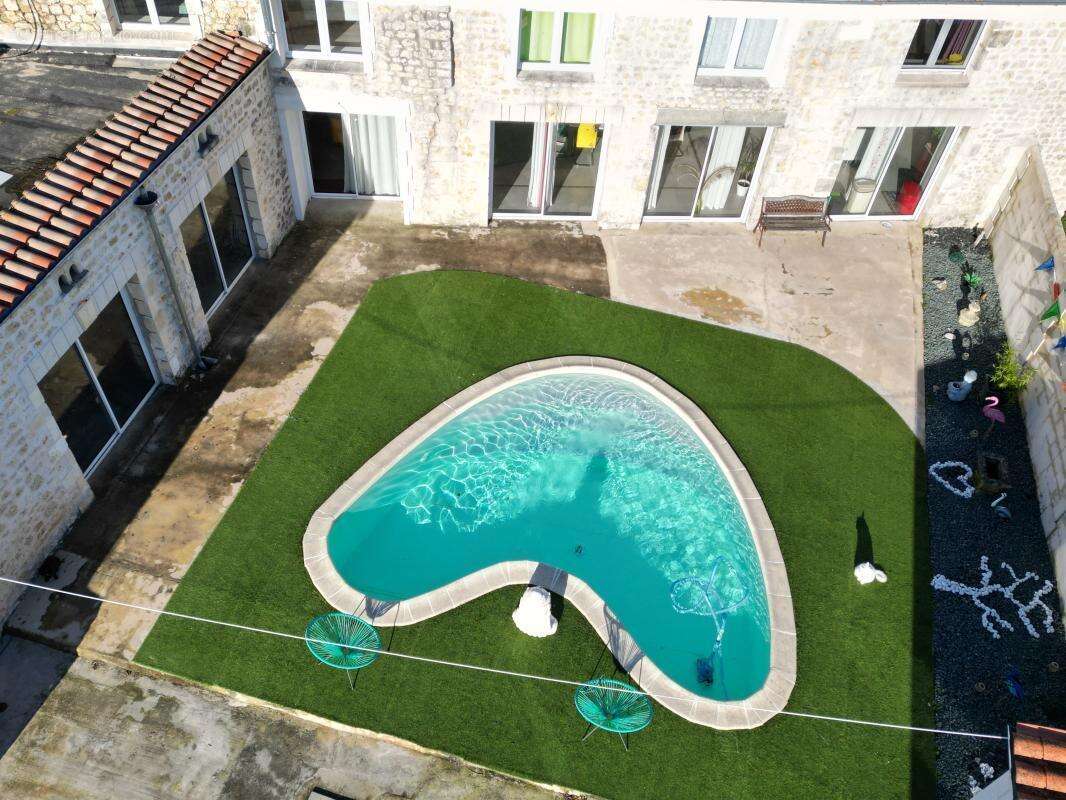 Maison à NIEULLE-SUR-SEUDRE