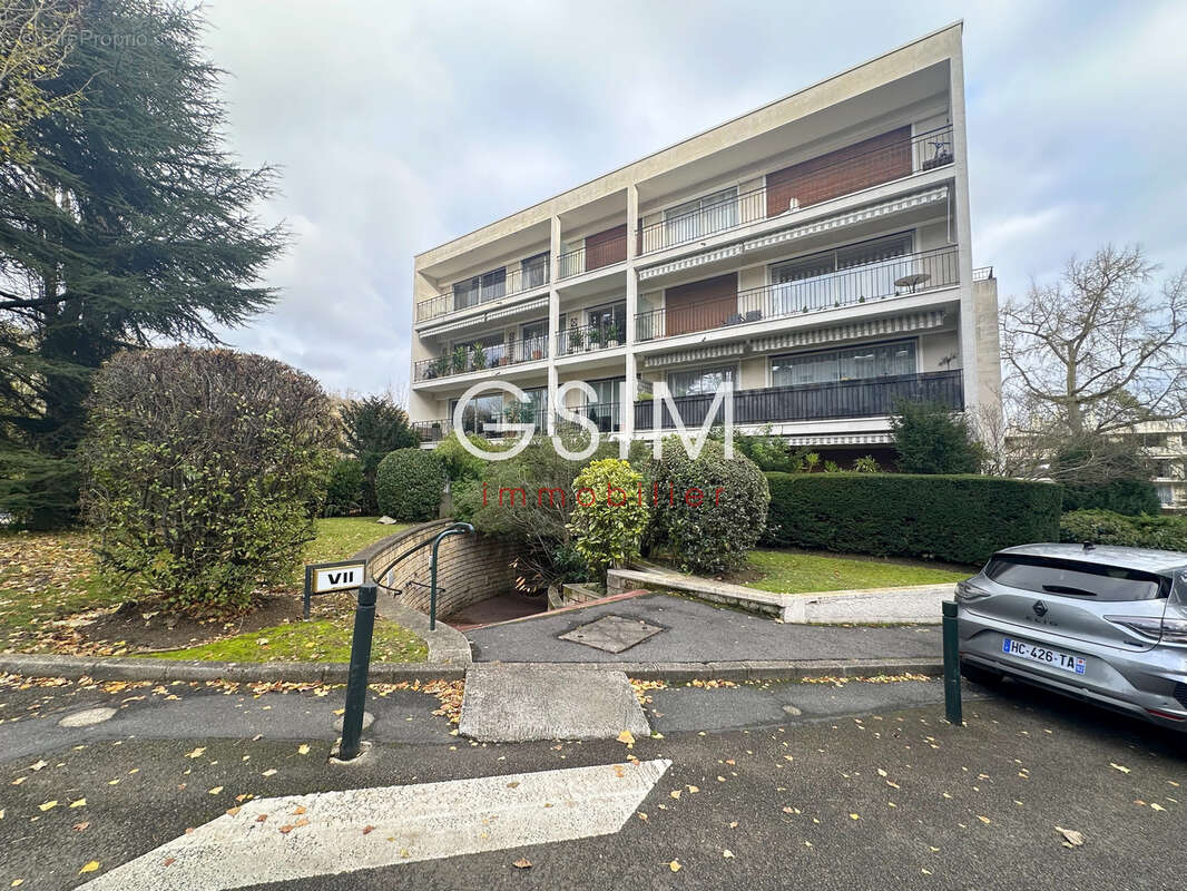 Appartement à VILLE-D'AVRAY