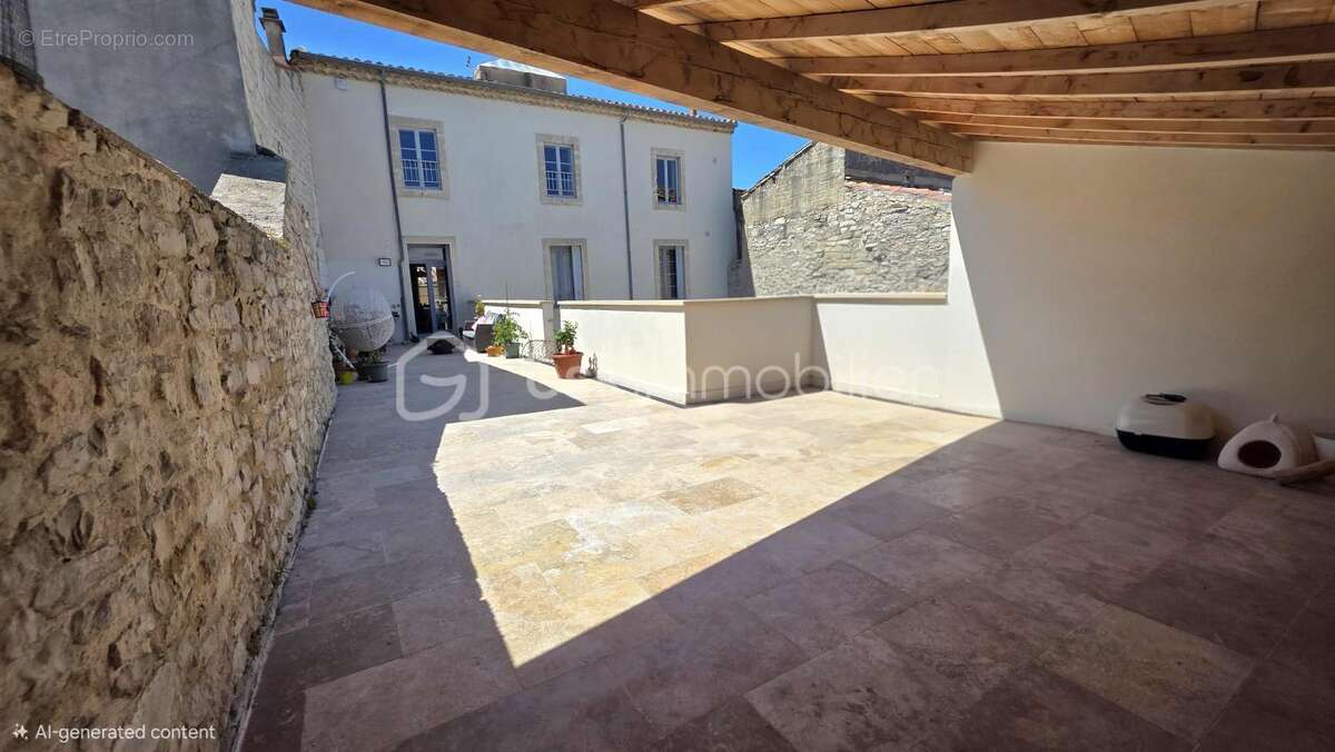 Appartement à LUNEL