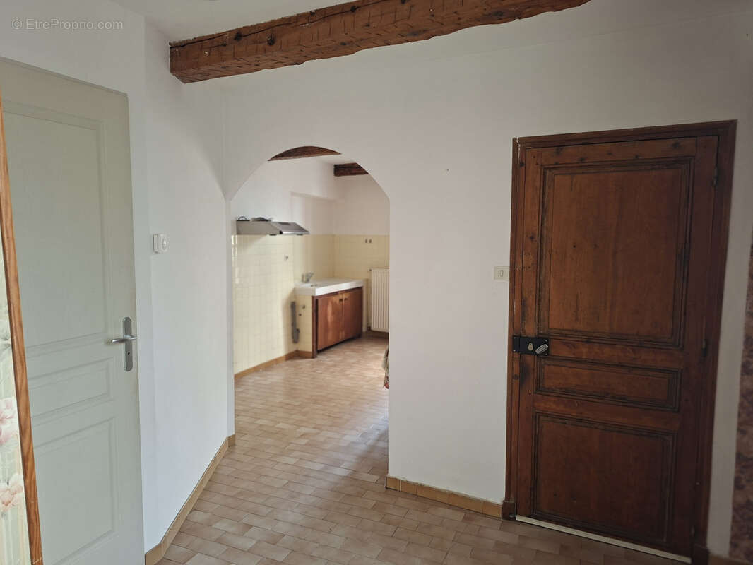Maison à VOLONNE