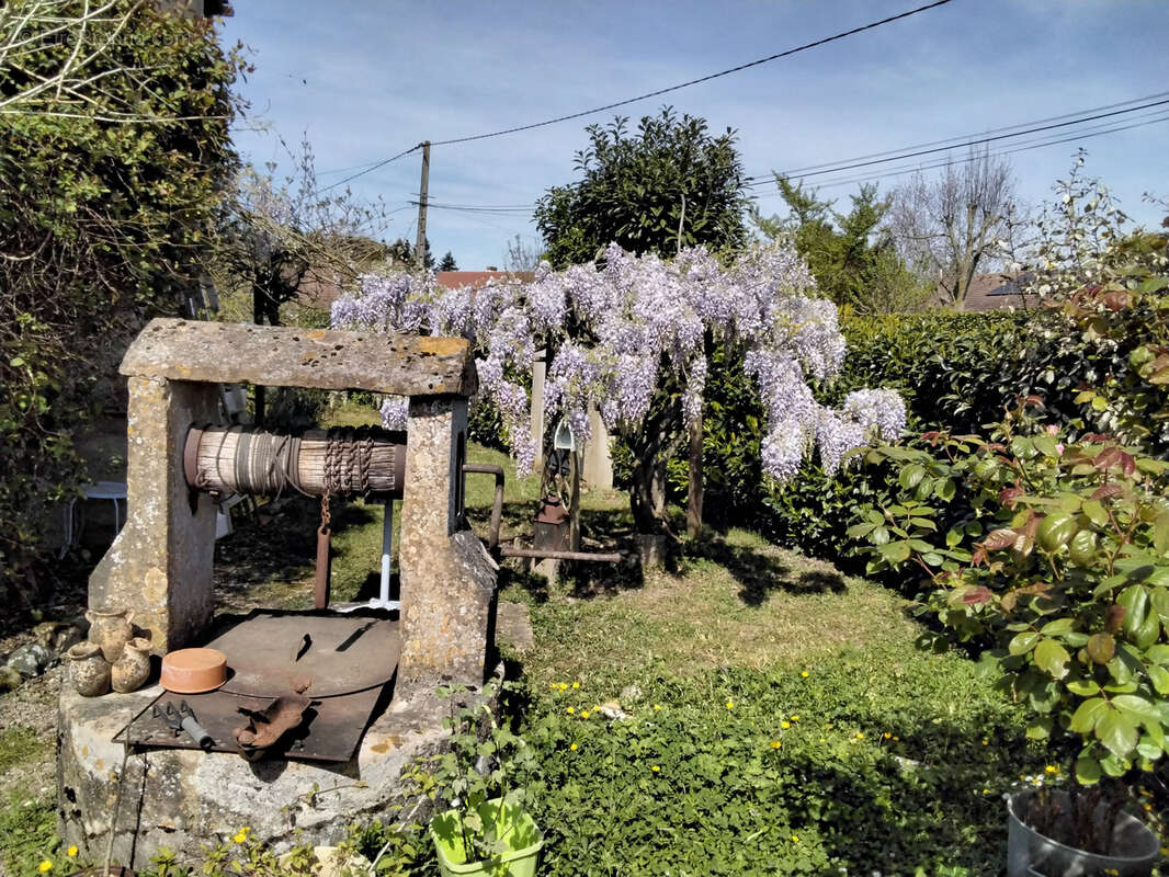 Maison à JUSSY-LE-CHAUDRIER