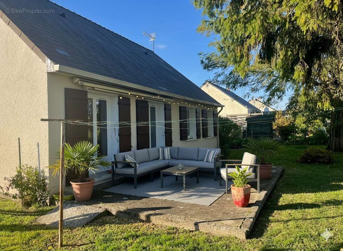 Maison à VILLEBERNIER