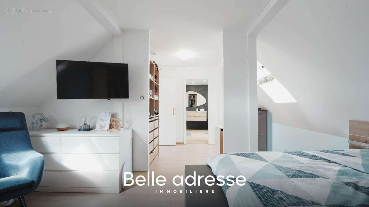 Maison-Appartement rénovée de 160 m² - photo 8