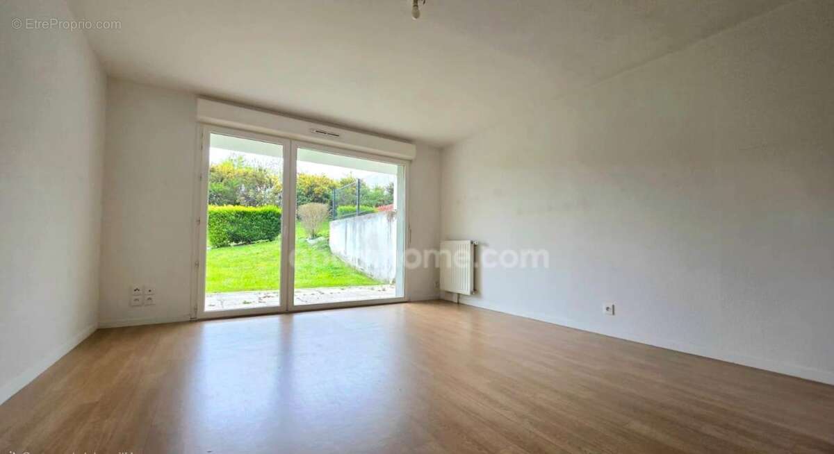 Appartement à vendre 3 pièces SAINT AVE 56890 Morbihan Bretagne Sud - photo 5