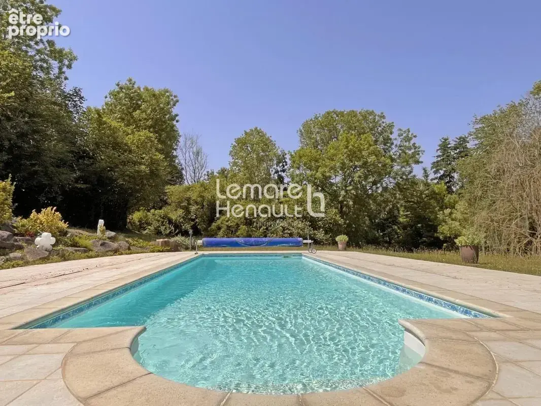 Superbe propriété 6 chambres, piscine sur 6800 m² de terrain - photo 7