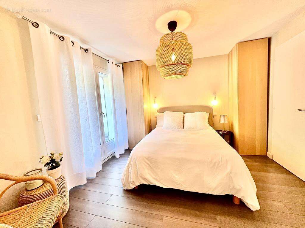 Maison à MENTHON-SAINT-BERNARD