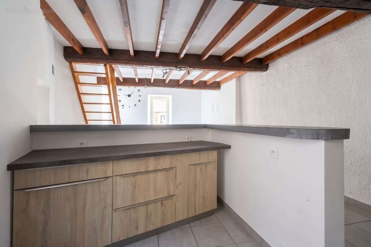 Appartement à ETOILE-SUR-RHONE