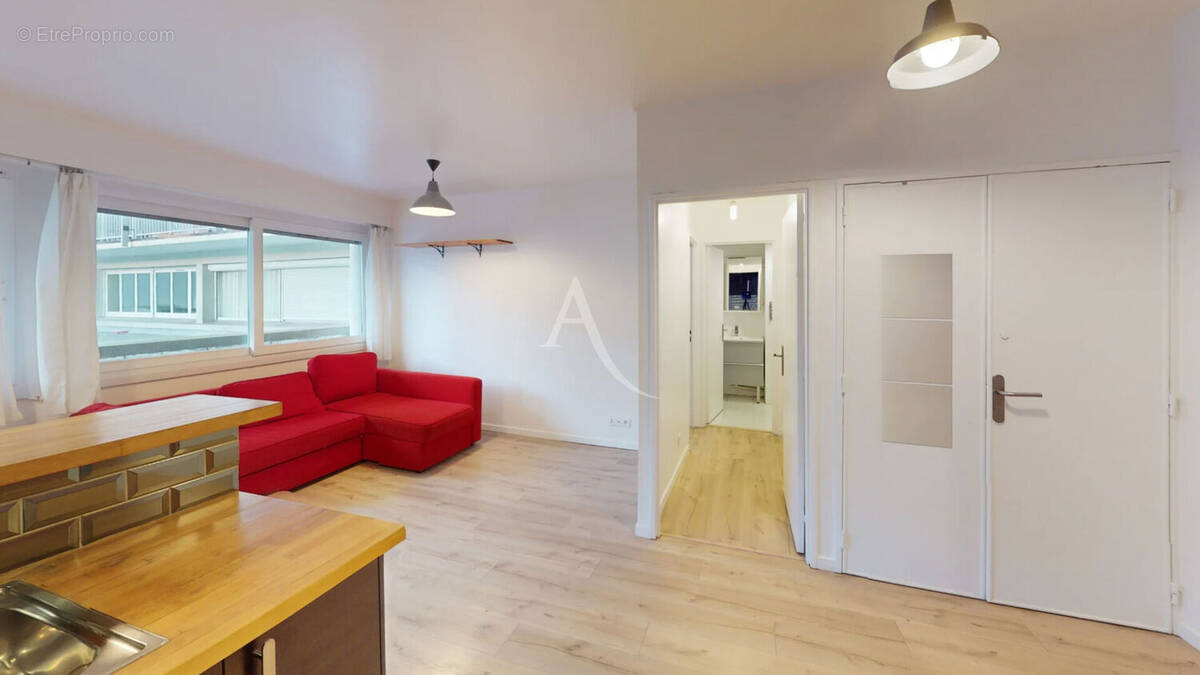 Appartement à PARIS-10E