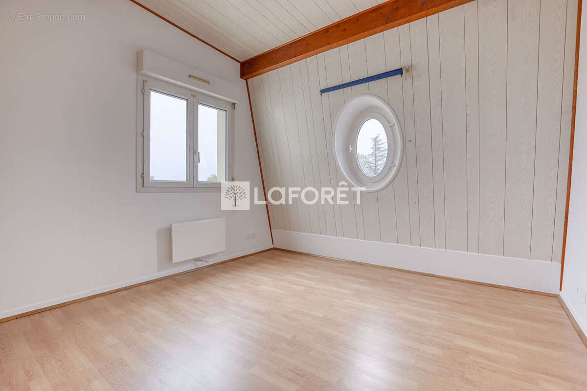 Appartement à LA QUEUE-EN-BRIE