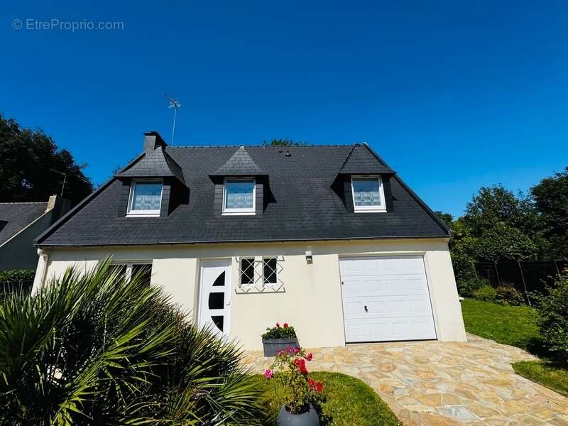 GOUESNOU – Maison familiale 5 chambres avec jardin paysager – Emplacement recherché - photo 4