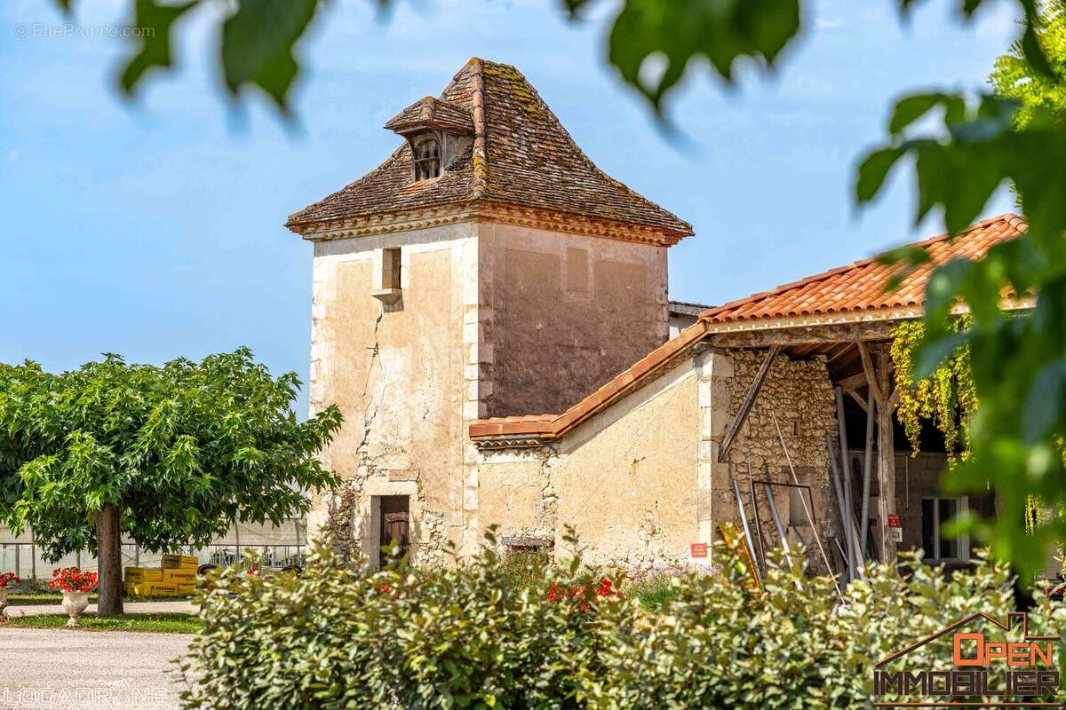 Appartement à DAUSSE