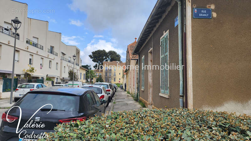 Appartement à LA LONDE-LES-MAURES