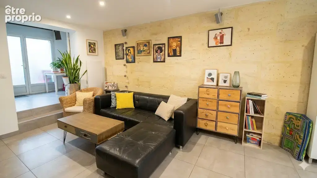 Vieux Lormont   Maison en pierre rénovée avec extérieur - photo 2