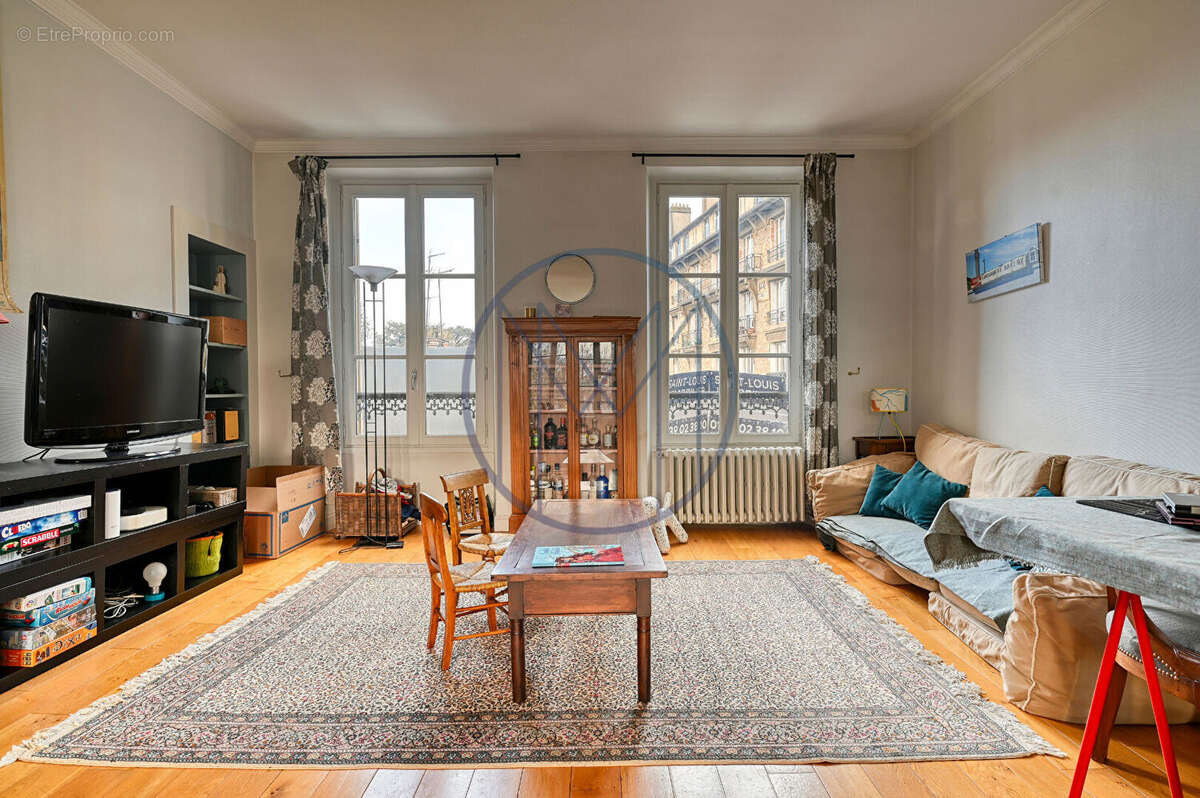 Appartement à VERSAILLES