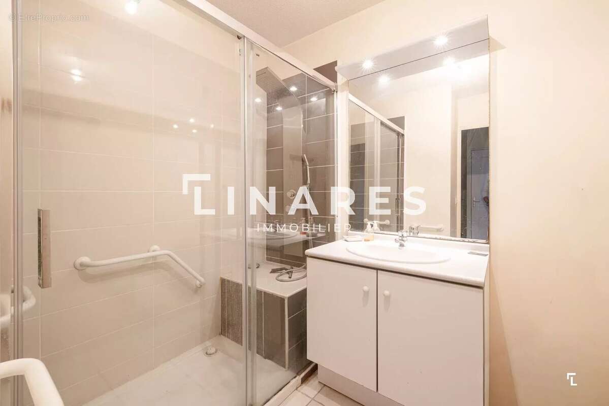 Appartement à MARSEILLE-9E