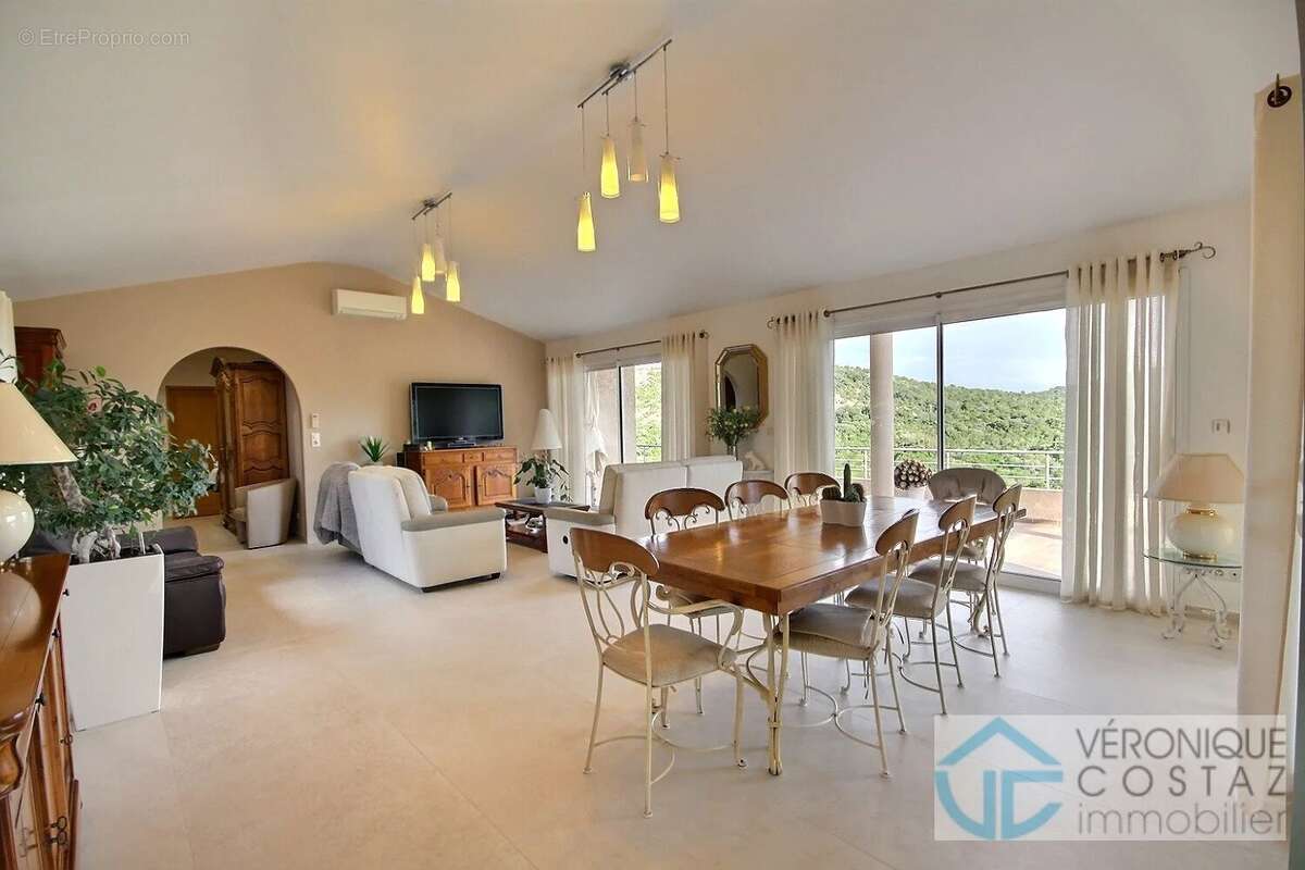 Maison à PORTO-VECCHIO