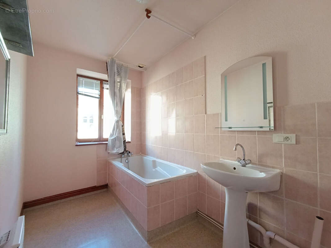 Appartement à LA CHAISE-DIEU