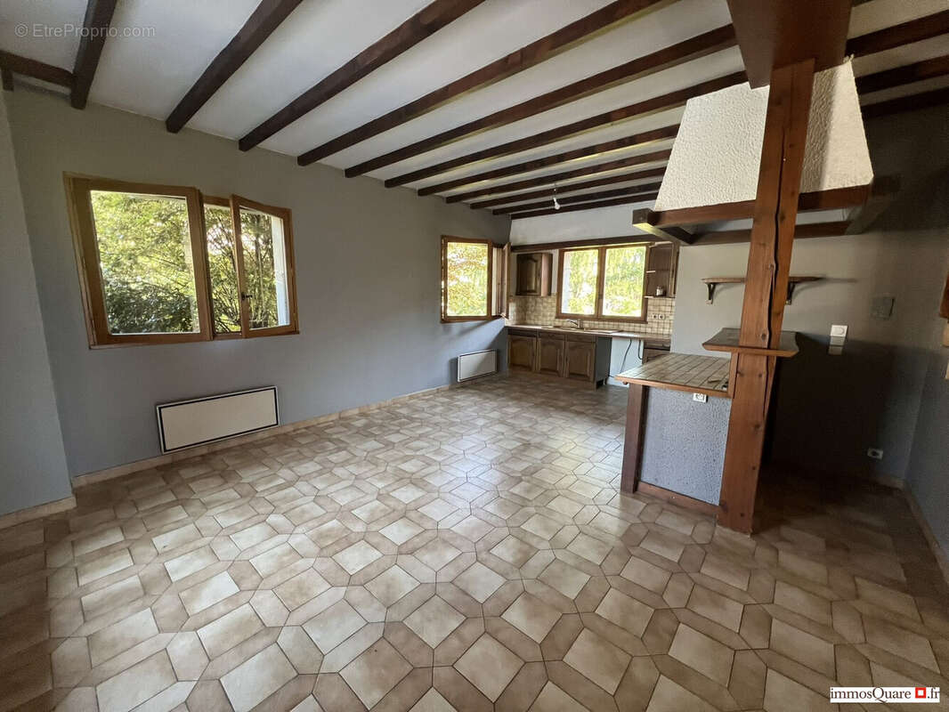 Maison 140 m² à Le Touvet  - photo 8