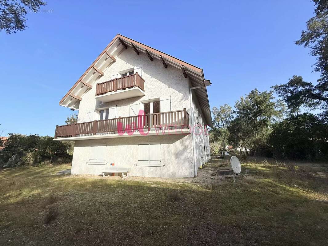 Appartement à MOLIETS-ET-MAA