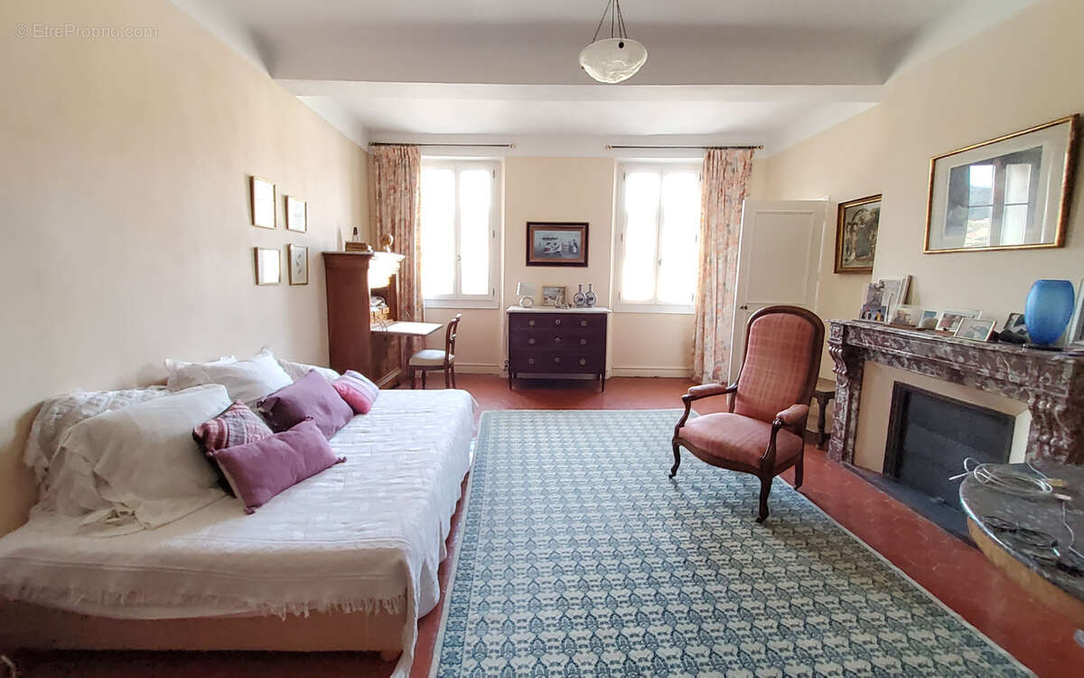 Maison à PUGET-VILLE