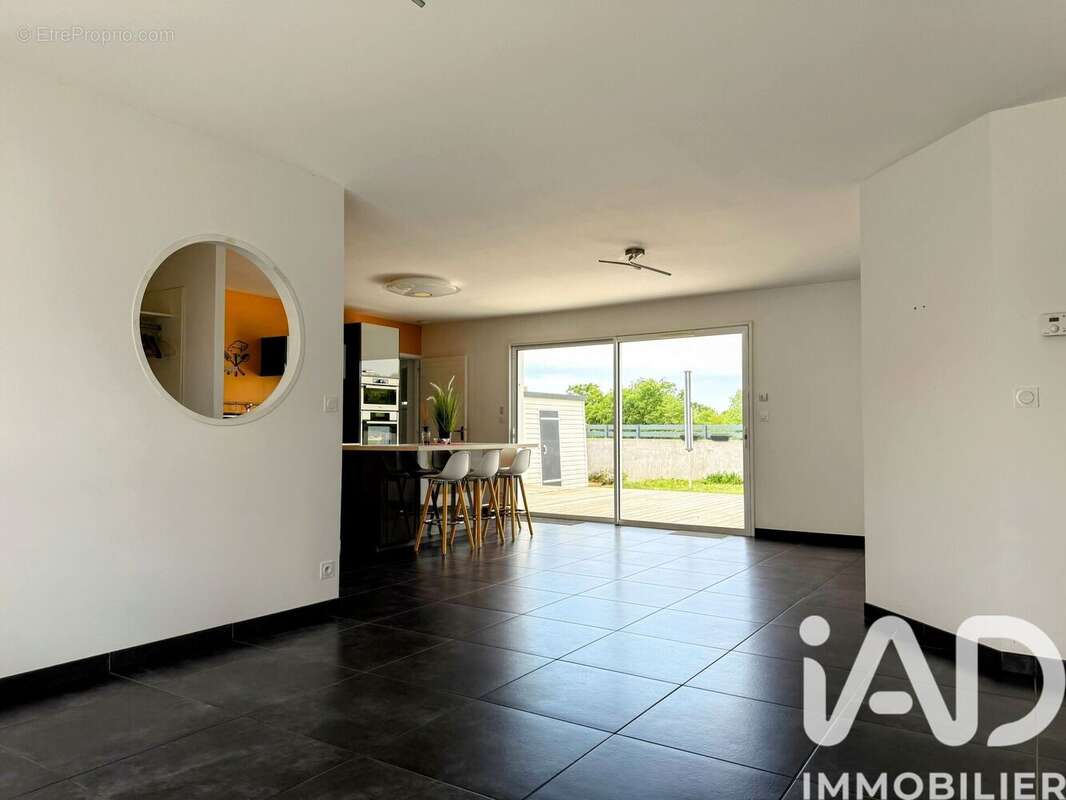Photo 2 - Maison à DOMPIERRE-SUR-YON