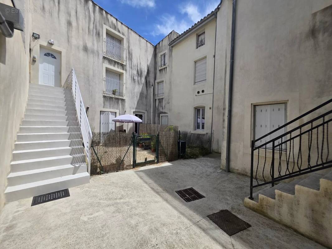 Appartement à MEYSSE