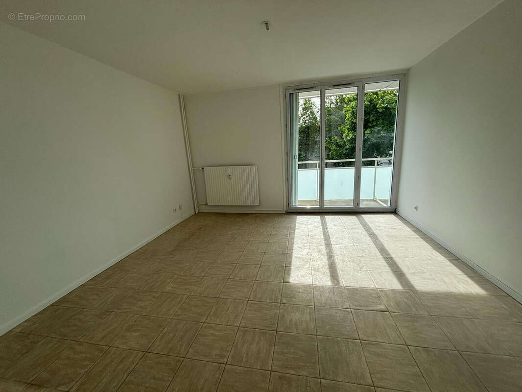 Appartement à PORT-DE-BOUC