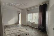 Appartement à MONTAIGNAC-SAINT-HIPPOLYTE