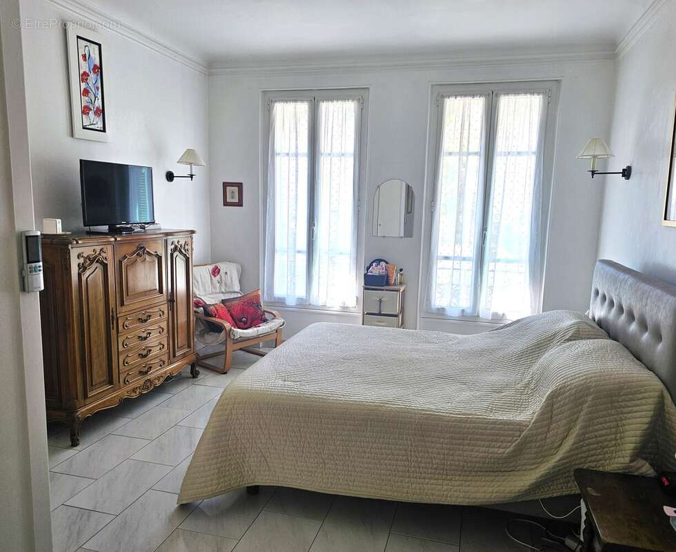 Proche Place de la Libération - Grand 4P avec extérieur - photo 12