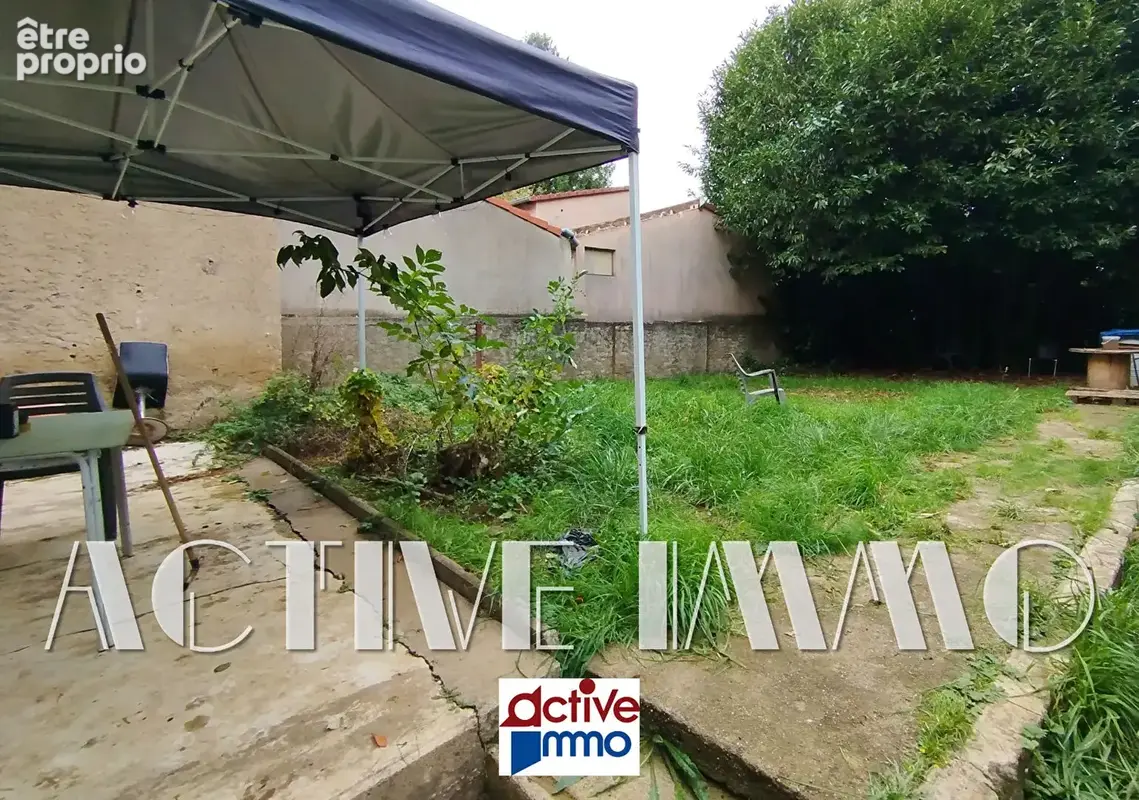 Immeuble de rapport - 3 appartements + garage + jardin - photo 2