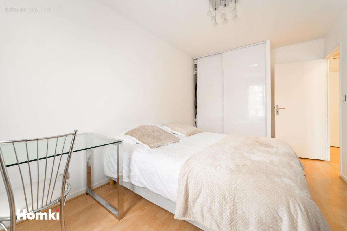 Appartement T5 de 109 m² à Gratte - ciel Villeurbanne 69100, Rue Edouard Vaillant - photo 8