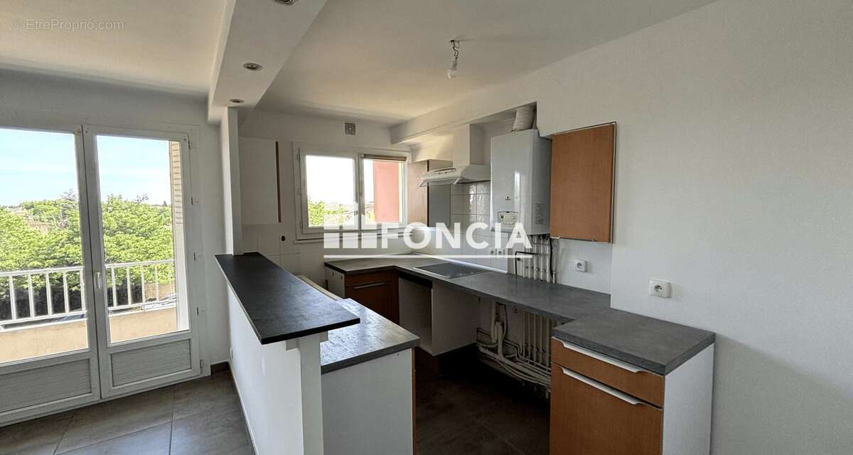 Appartement à LUNEL