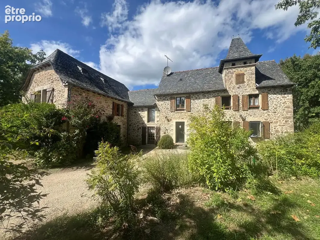 Photo Maison à Maleville au prix de 366 450€
