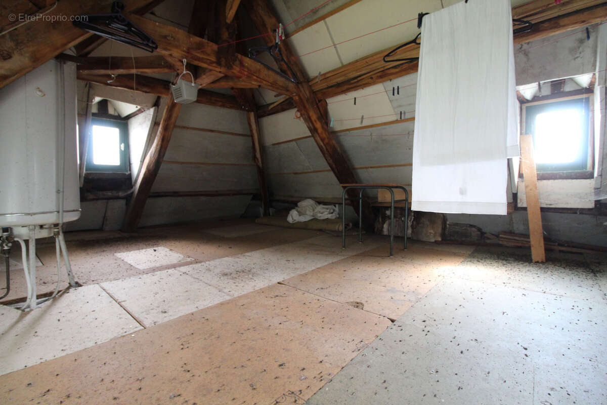 Maison à SAINT-SERNIN-SUR-RANCE