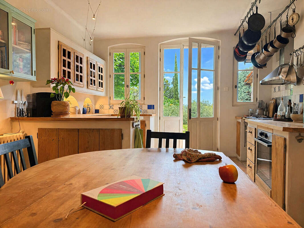 Maison à VAISON-LA-ROMAINE