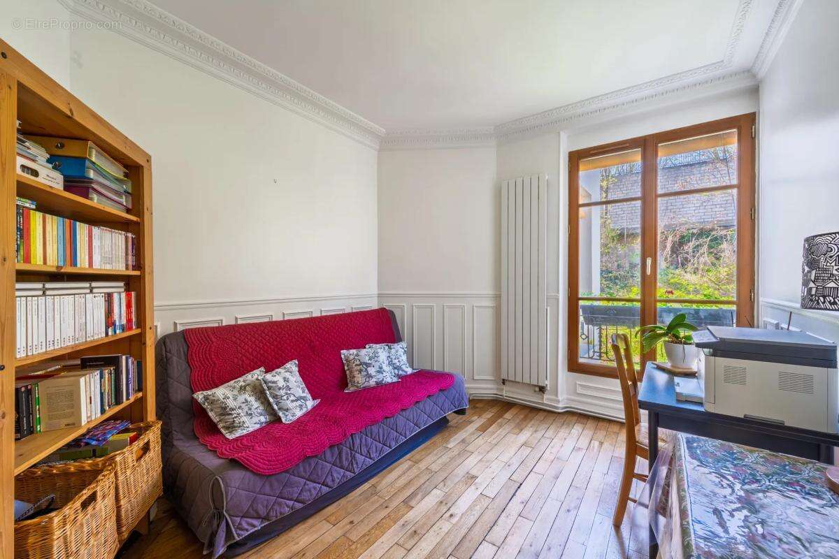 Appartement à PARIS-20E