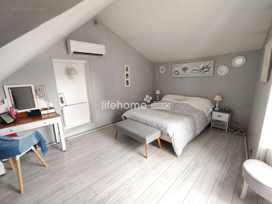 Maison 150 m² à Saint-Maur  - photo 8