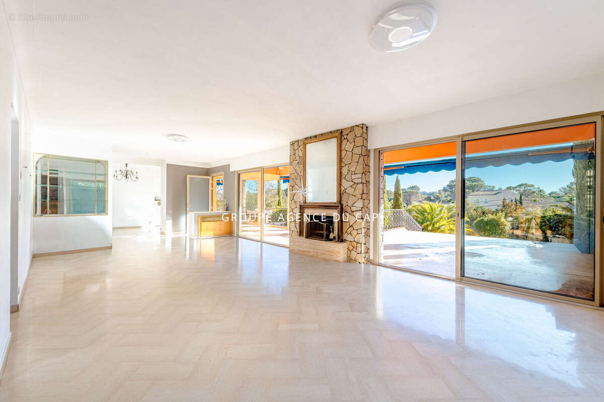 Maison à SAINT-RAPHAEL