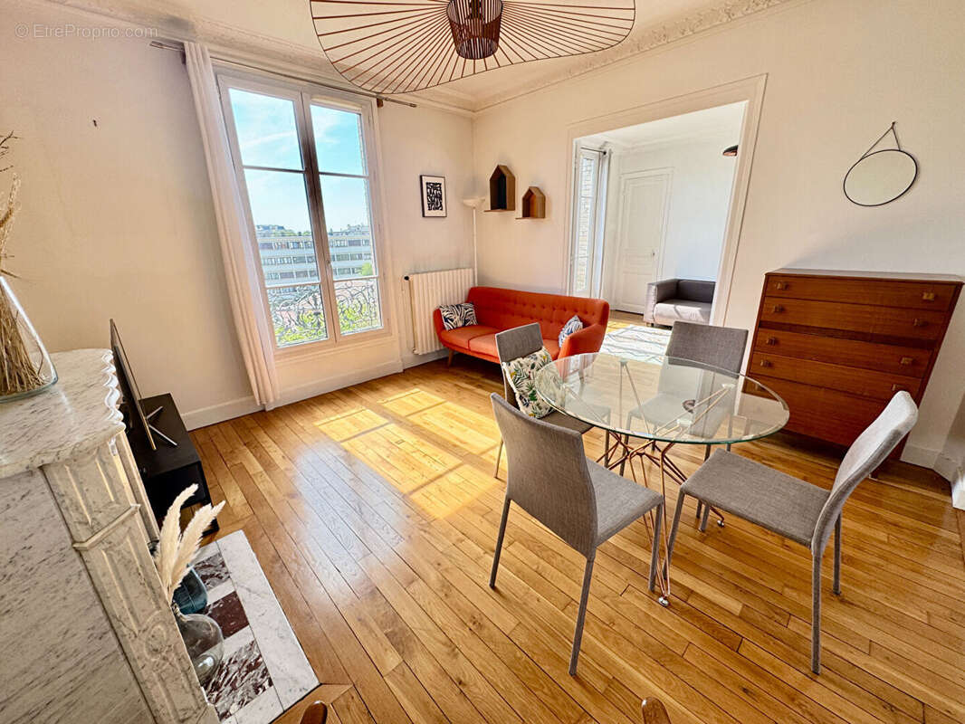 Appartement à FONTENAY-SOUS-BOIS