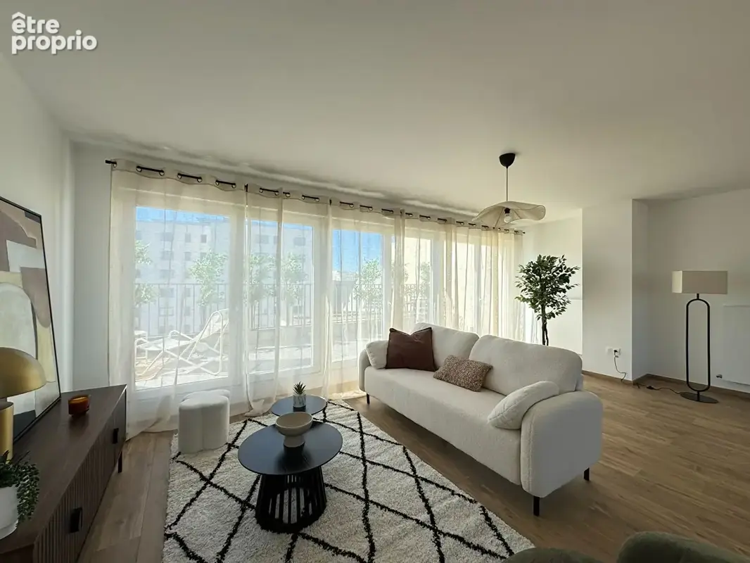 Dernier étage avec terrasse - 124 m² - hypercentre - photo 2