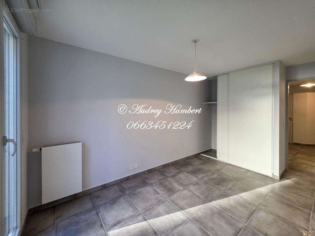 En RDC d'une résidence prisée, BEL APPARTEMENT T3 DE 67 M²  avec jardin, place de parking, terrasse et possibilité de garage en  - photo 12