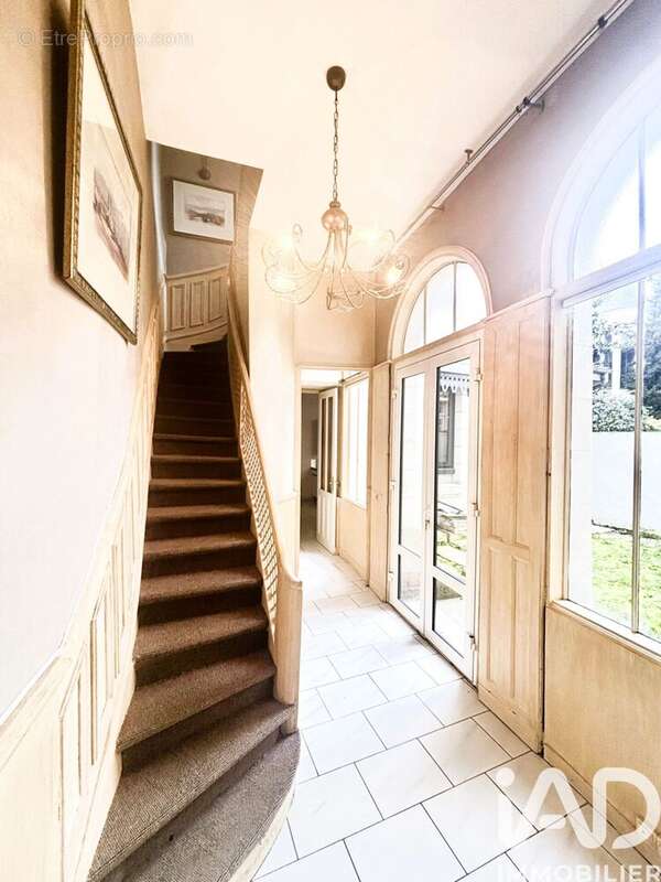 Appartement 117 m² à Tours  - photo 8