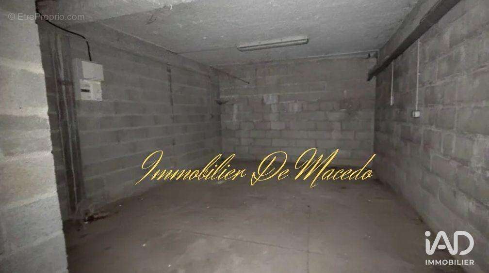 Photo 8 - Commerce à AMILLY