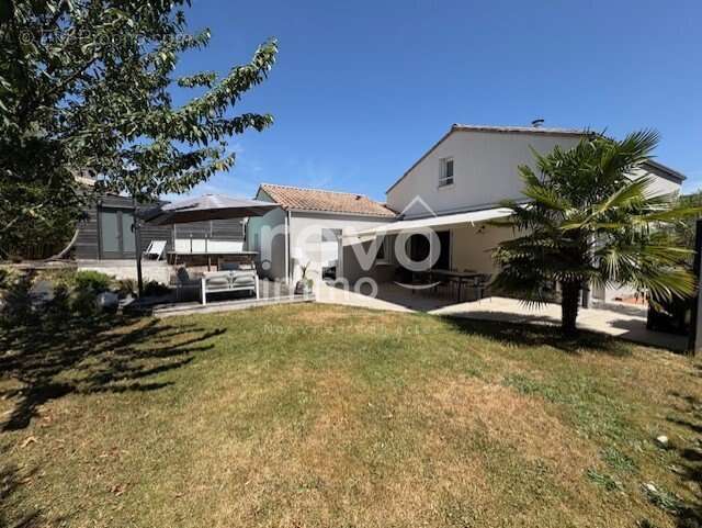 Maison à SAINT-PHILBERT-DE-GRAND-LIEU