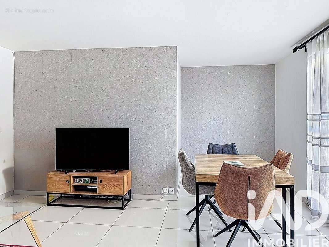 Photo 2 - Appartement à VILLENEUVE-LA-GARENNE